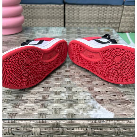 Nike SB Alleyoop Black/White/Red Youth Sneakers Size 4Y - Picture 7 of 8